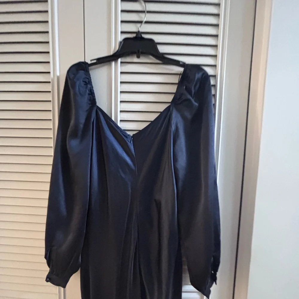 NWT Dress Forum navy blue button-down midi dress